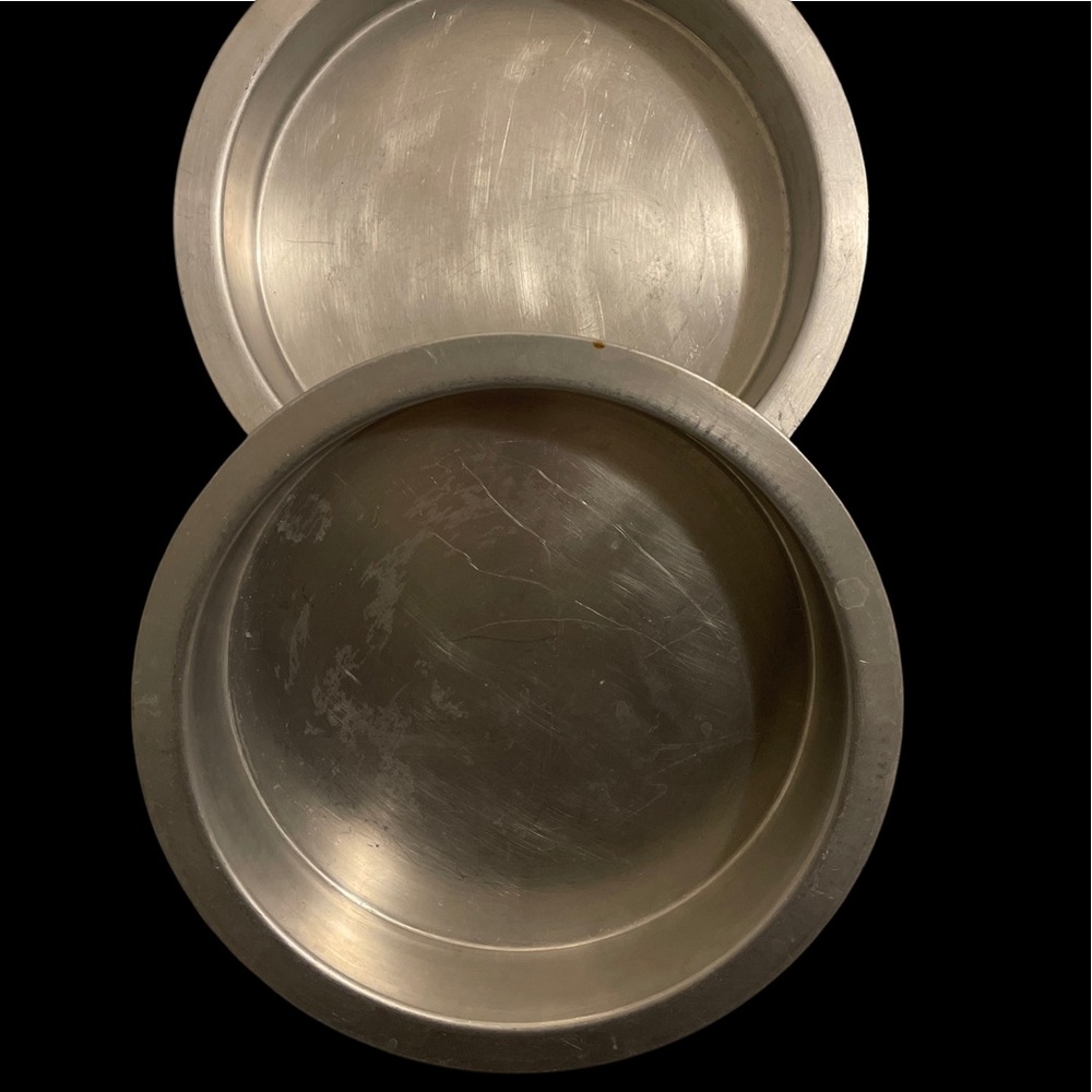 2X Rema 9” Round Air Pans